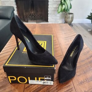 Pour la Victorie Easton black suede heels